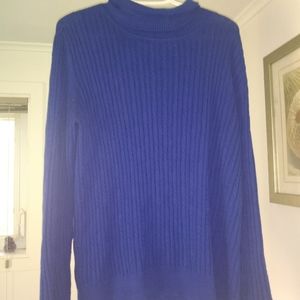 Women's sweater
